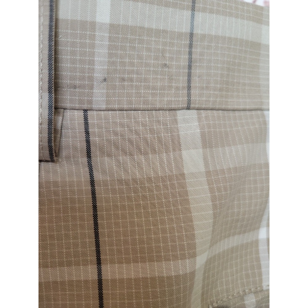 PGA Tour Golf Shorts Plaid Performance Classic Fit Activewear Beige Tan Mens 34 - Picture 9 of 10